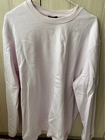 H&M sweatshirt