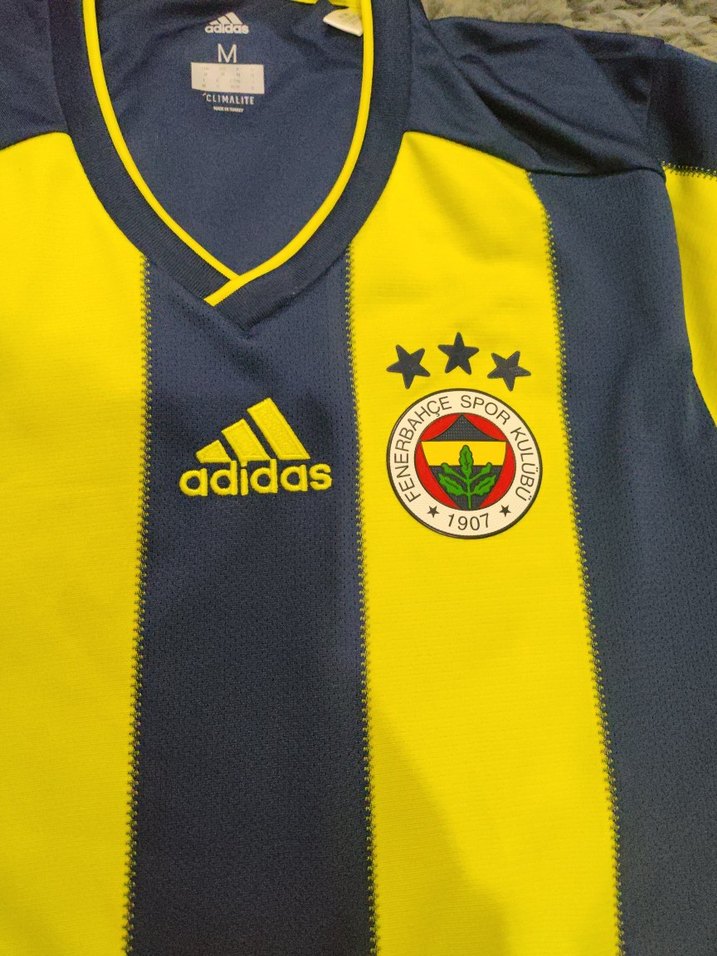 2018 Yılına ait ORJİNAL Fenerbahçe Forma - Görsel 3