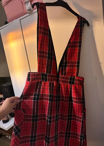 Kareli Kırmızı Askılı Salopet - Görsel 2