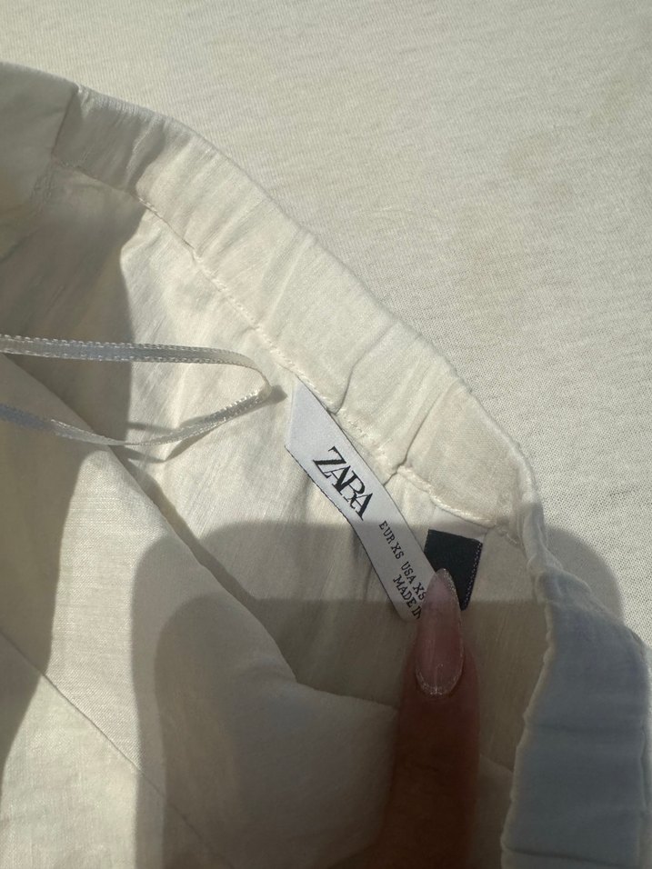 Düğmeli Beyaz Keten Kadın Gömlek - Görsel 2