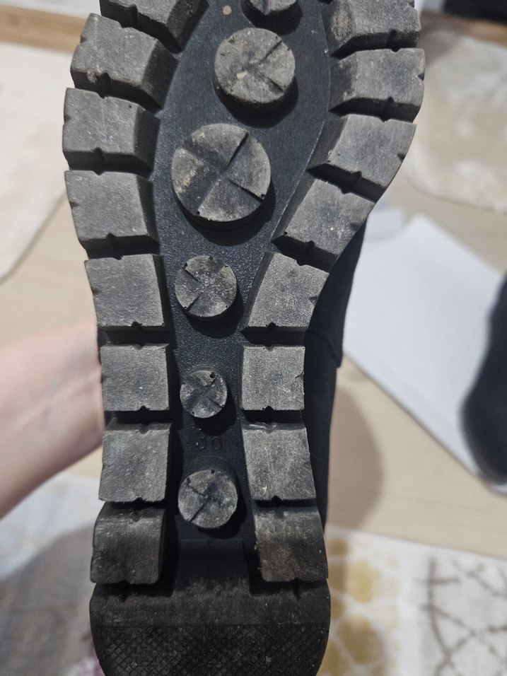 Siyah Süet Kadın Dolgu Topuklu Bot - Görsel 4