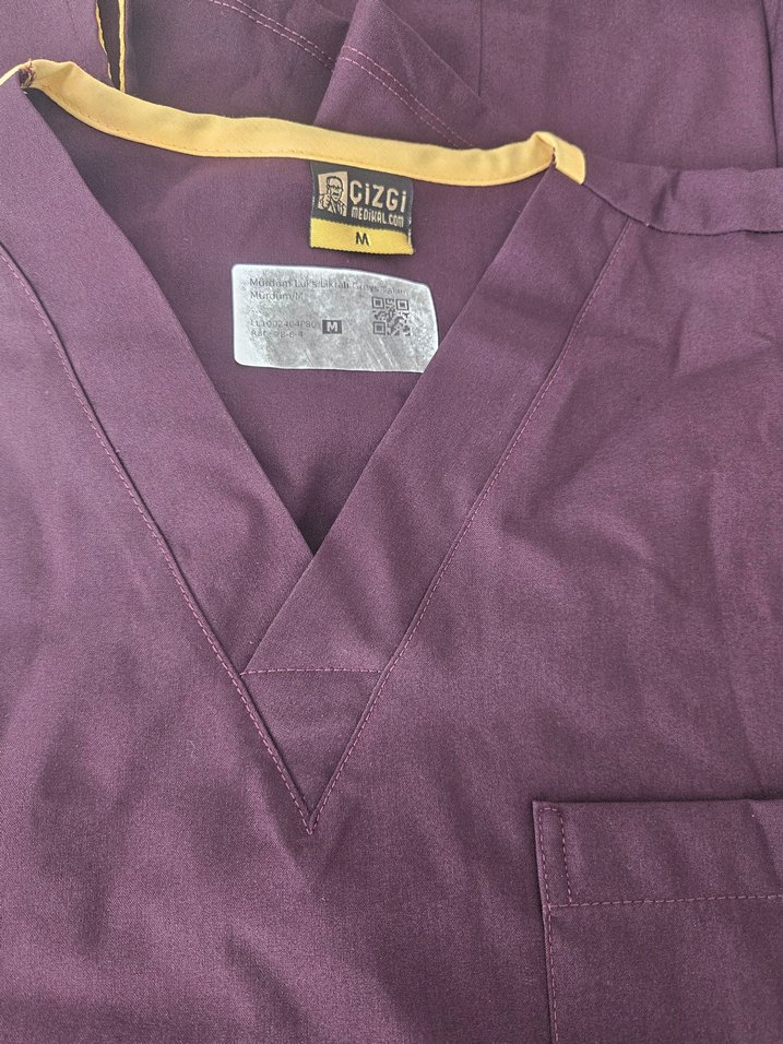 mürdüm Kadın scrubs - Görsel 4