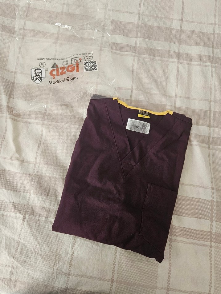 mürdüm Kadın scrubs - Görsel 2