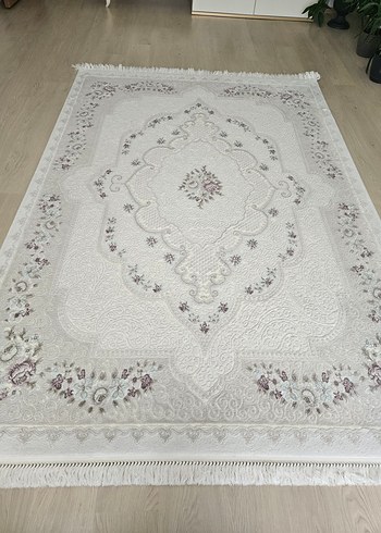 İşlemeli Beyaz Klasik Halı - Görsel 2