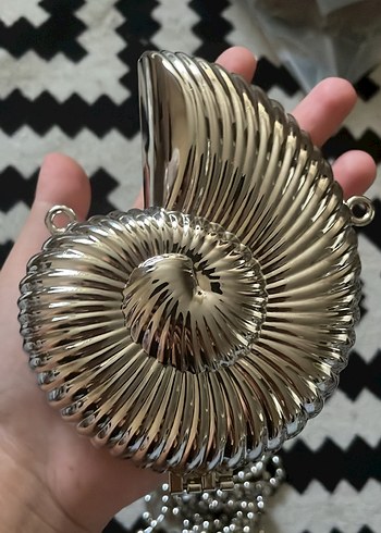 Diğer Altın Renk Metal Deniz Kabuğu Çanta