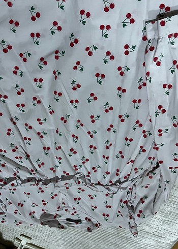 Kiraz desenle  oversıze gömlek - Görsel 2