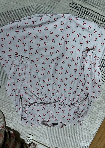 Kiraz desenle  oversıze gömlek - Görsel 4