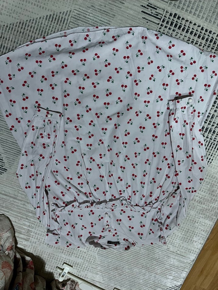 Kiraz desenle  oversıze gömlek - Görsel 4