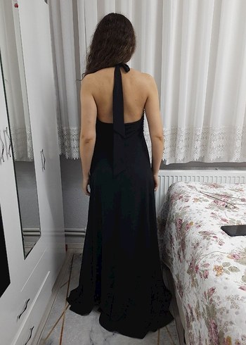 Diğer Siyah Gece Elbisesi Boyundan Bağlamalı Taşlı Şık Elbise