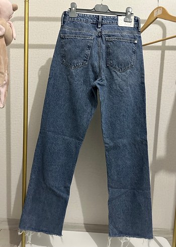 Mavi Yırtık Detaylı Gri Batik Desenli Kadın Jean - Görsel 2