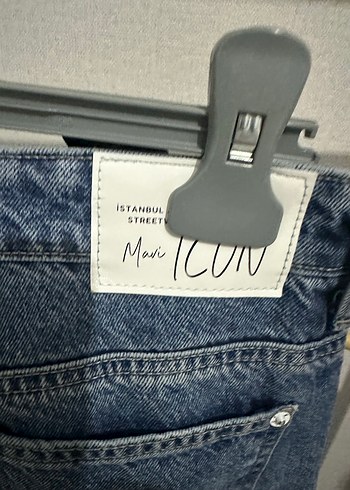 Mavi Yırtık Detaylı Gri Batik Desenli Kadın Jean - Görsel 3