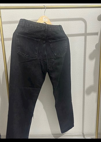 Zara Siyah Yırtık Detaylı Bol Kesim Kadın Kot Pantolon - Görsel 2