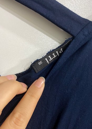 38 Beden V Yaka Fermuarlı Lacivert Midi Elbise