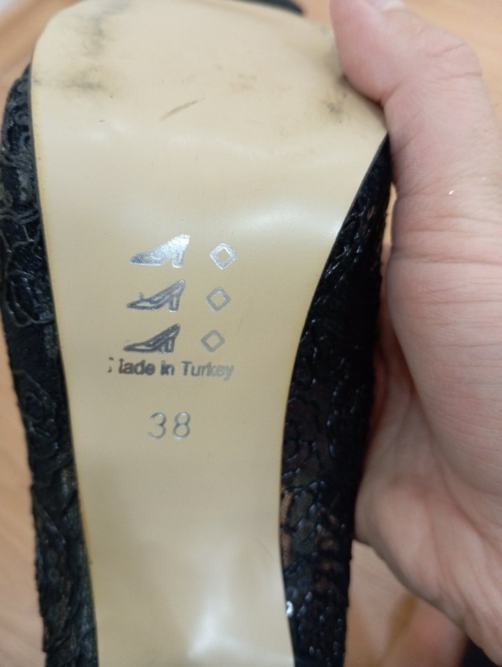 Dantel Detaylı Siyah Gotik Yüksek Topuklu Ayakkabı - Görsel 3