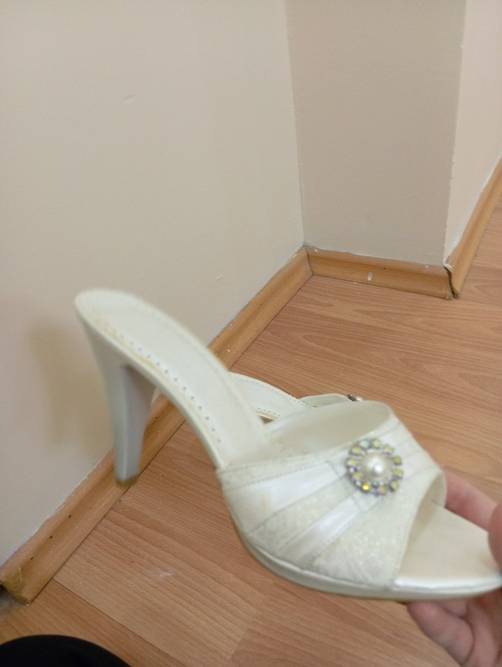 Dantel Detaylı Beyaz Stiletto Terlik - Görsel 2