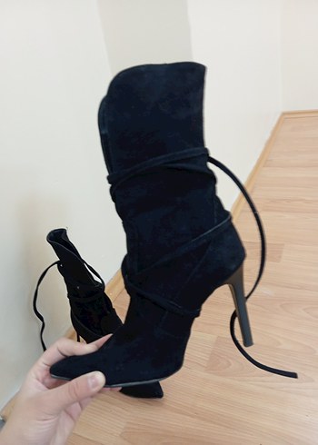 Siyah Süet Stiletto Topuklu Gotik Bot - Görsel 4