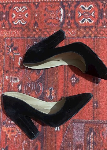 Siyah Süet Kadın Topuklu Ayakkabı - Görsel 2