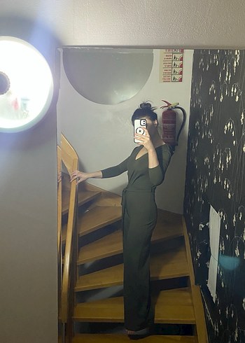 V Yaka Uzun Kollu Haki Kadın Tulum - Görsel 4