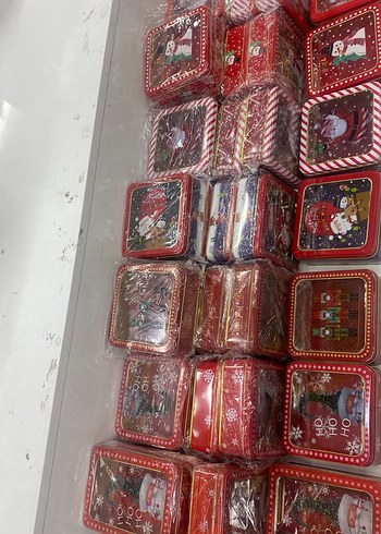 Renkli Yılbaşı Temalı Metal Kutu Seti - Görsel 4