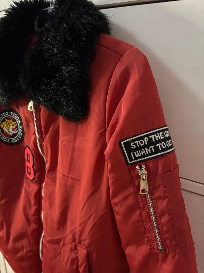 Kırmızı Kürk Detaylı Bomber Ceket - Görsel 3