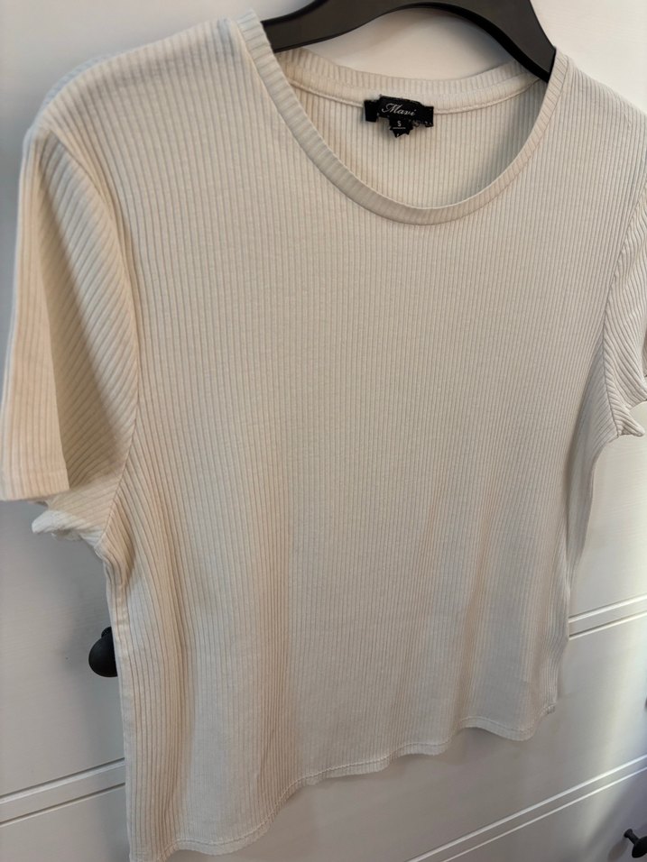 Kadın Beyaz Kısa Kollu Fitilli Tişört - Görsel 3