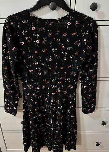 Çiçek Desenli Siyah Midi Elbise - Görsel 6