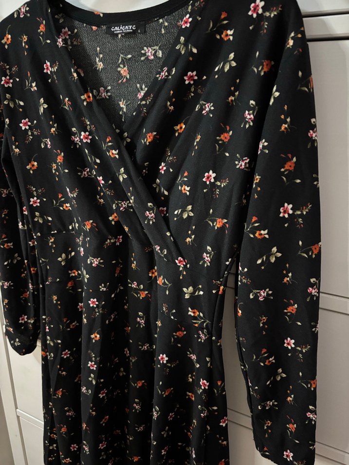 Çiçek Desenli Siyah Midi Elbise - Görsel 3