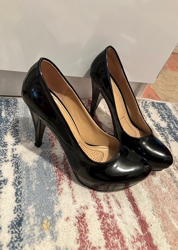 Siyah Rugan Stiletto Topuklu Kadın Ayakkabı - Görsel 2