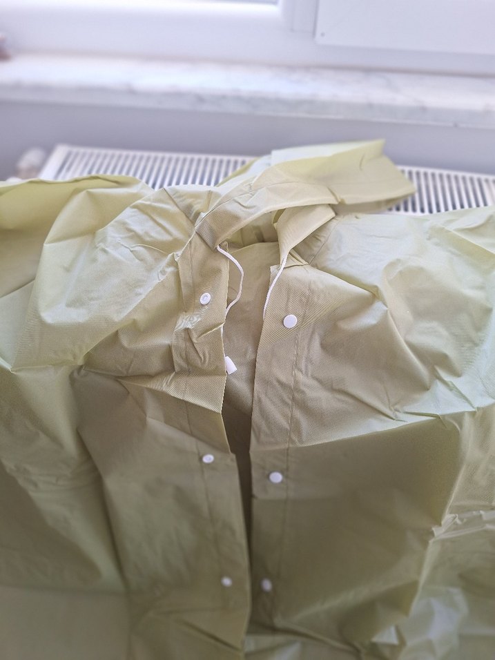 yeşil Uzun Kollu Kadın Yağmurluk - Görsel 2