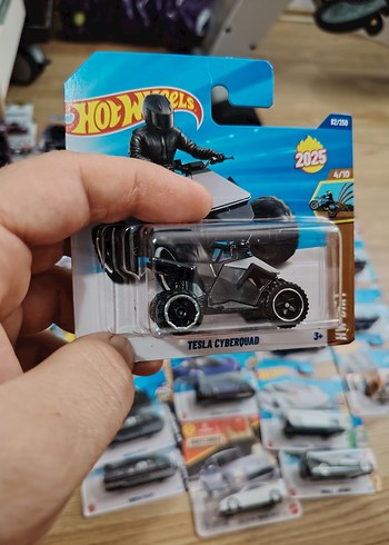 Siyah Tesla Cyberquad Oyuncak Araba