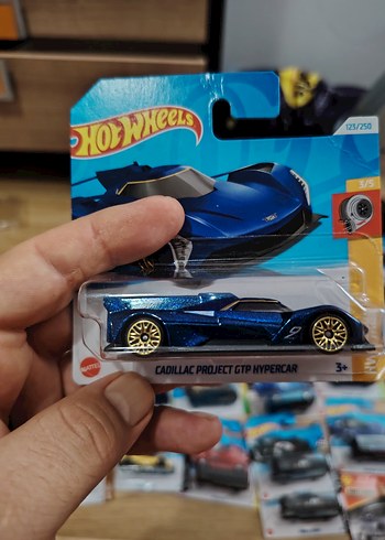 Hot Wheels Mavi Cadillac Proje GTP Oyuncak Araba
