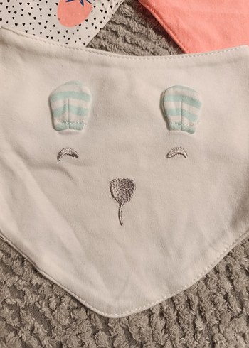 Nakışlı ve Desenli Bebek Önlük Seti - Görsel 2