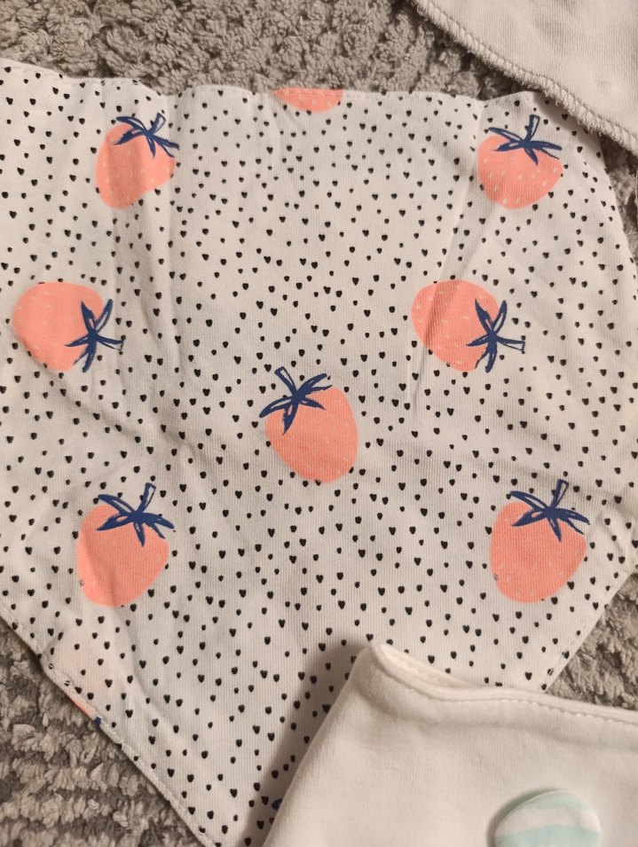 Nakışlı ve Desenli Bebek Önlük Seti - Görsel 3