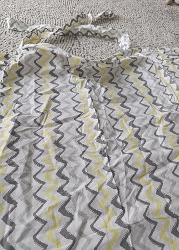 Gri Batik Desenli emzirme önlüğü - Görsel 2