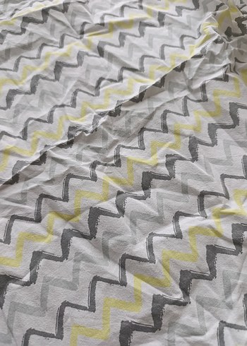 Gri Batik Desenli emzirme önlüğü - Görsel 3