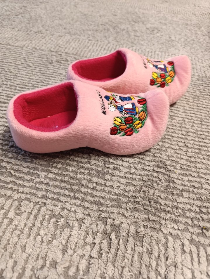 Nakışlı Pembe Kız Çocuk Ev Terliği - Görsel 3