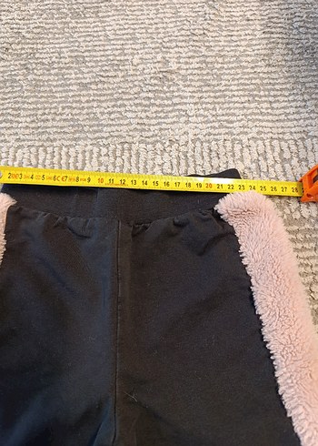 Kızlar için Pembe Kürklü Siyah Eşofman Altı - Görsel 4