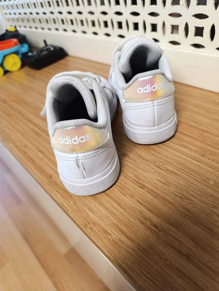 Adidas Kız Çocuk Beyaz Velcro Sneaker - Görsel 3