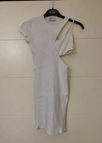 Bershka Elbise