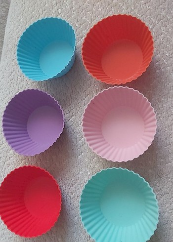 Diğer 6 adet Silikon Muffin Kalıbı