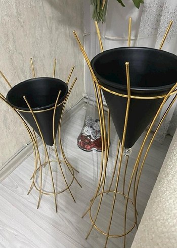 Siyah Gold Detaylı Dekoratif saksı