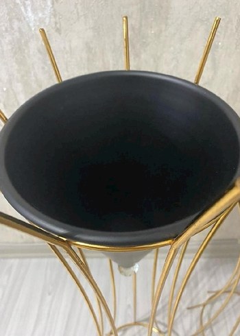 Diğer Siyah Gold Detaylı Dekoratif saksı