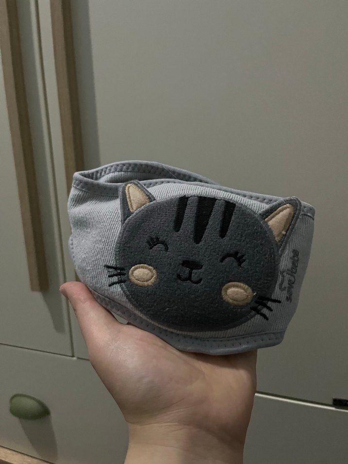 Gri Nakışlı Sokak Stili Kedi Kıyafeti - Görsel 3