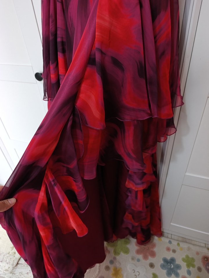 Kırmızı Drapeli Uzun Abiye Elbise - Görsel 4