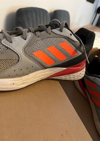 Gri Adidas Basketbol Ayakkabısı