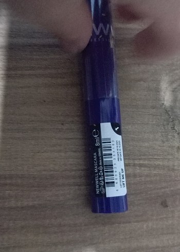 Parlak Mavi Maskara - Hacim ve Uzatma - Görsel 2