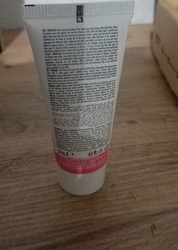 New Well SPF50+ Aydınlatıcı Güneş Kremi - Görsel 6