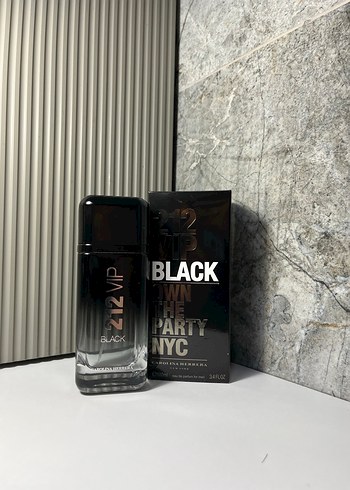212 VIP Black Erkek Parfümü