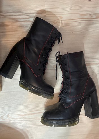 Derimod Kırmızı Rock Punk orjinal Derimod Bot