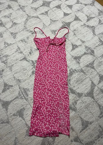 Pembe Çiçekli Uzun İnce Kadın Elbise